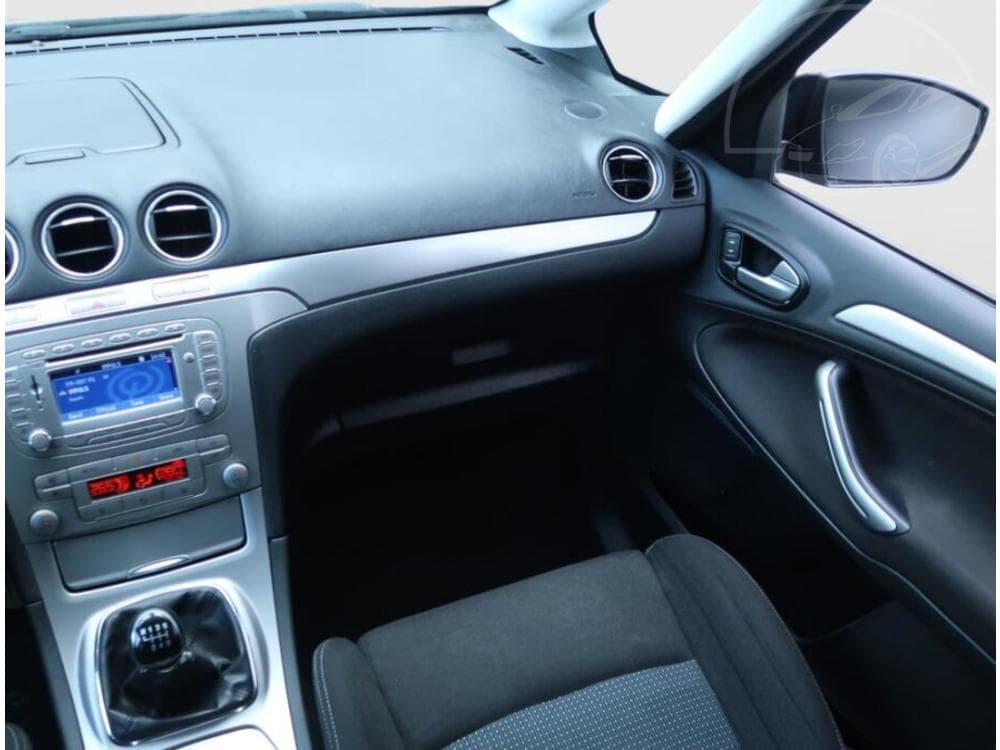 2010 Ford S-MAX - 22