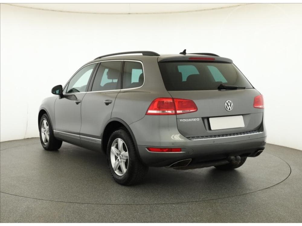 2013 Volkswagen TOUAREG - 4