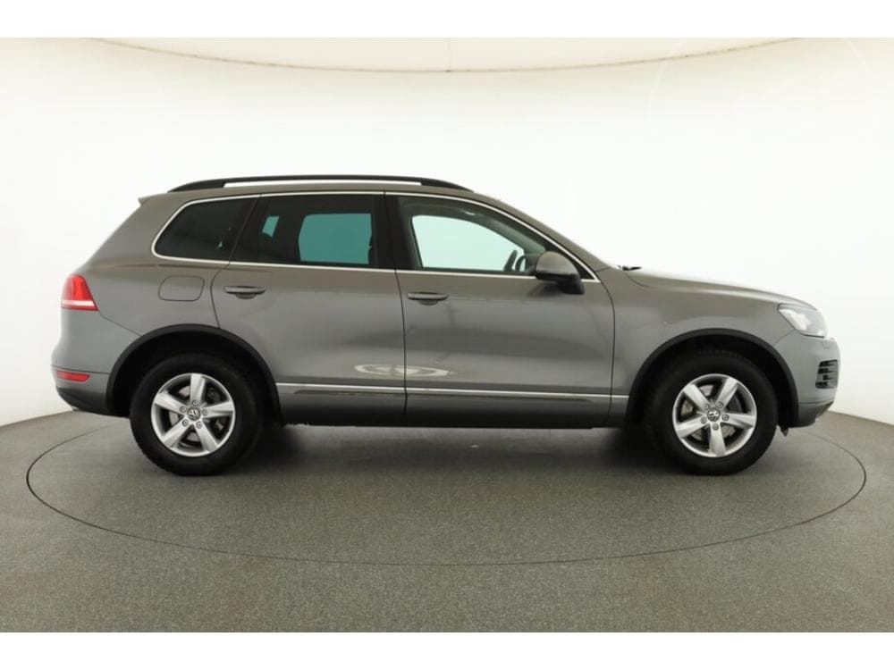 2013 Volkswagen TOUAREG - 6