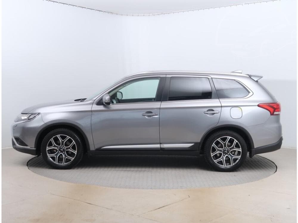2020 Mitsubishi OUTLANDER - 5