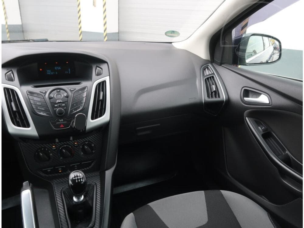2012 Ford FOCUS - 29