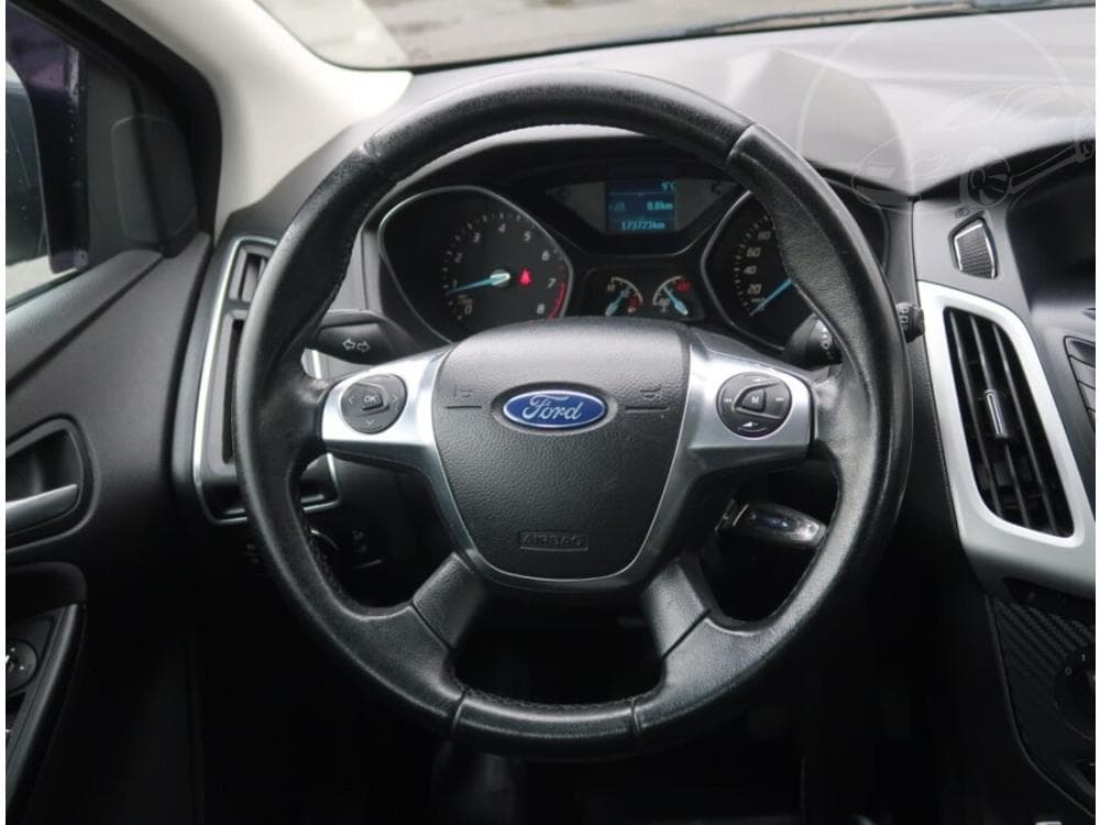 2012 Ford FOCUS - 57