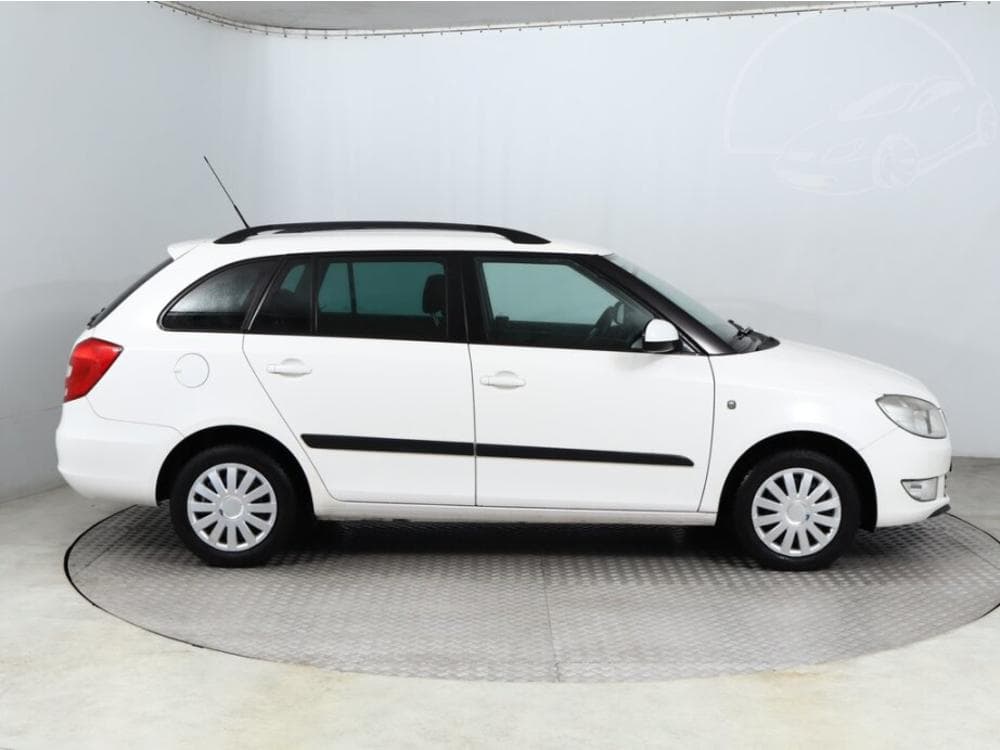 2010 Škoda FABIA - 6