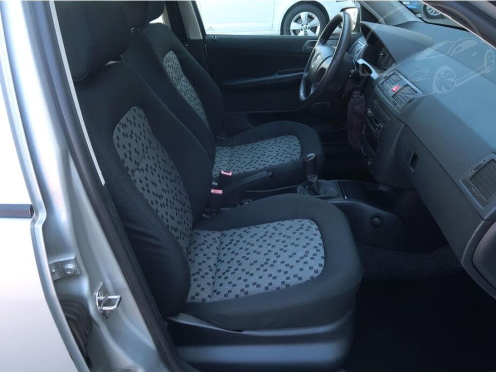 2005 Škoda FABIA - 9