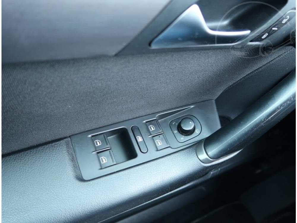 2011 Volkswagen PASSAT - 57