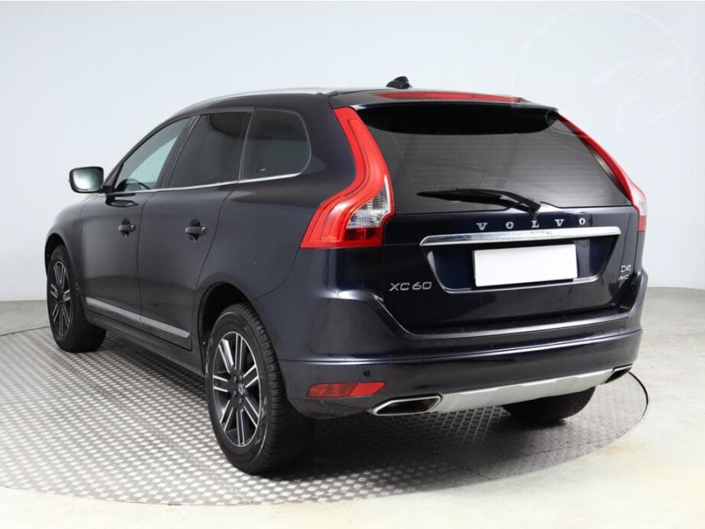 2017 Volvo XC60 - 16