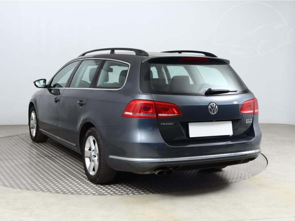 2012 Volkswagen PASSAT - 13
