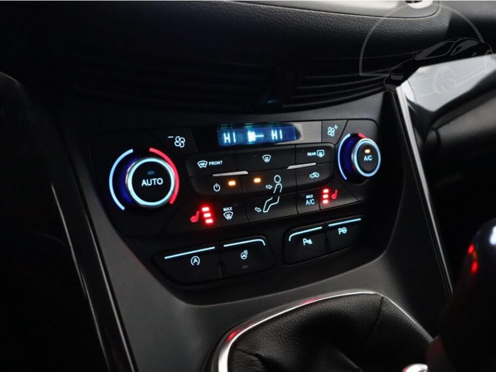 2017 Ford KUGA - 37