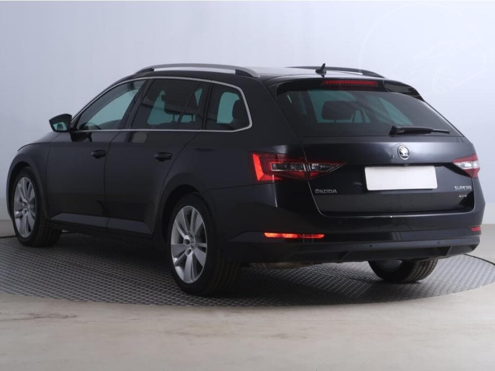 2016 Škoda SUPERB - 4