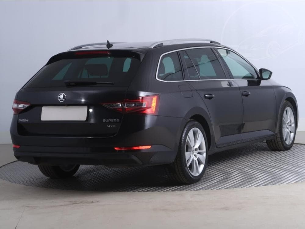 2016 Škoda SUPERB - 5