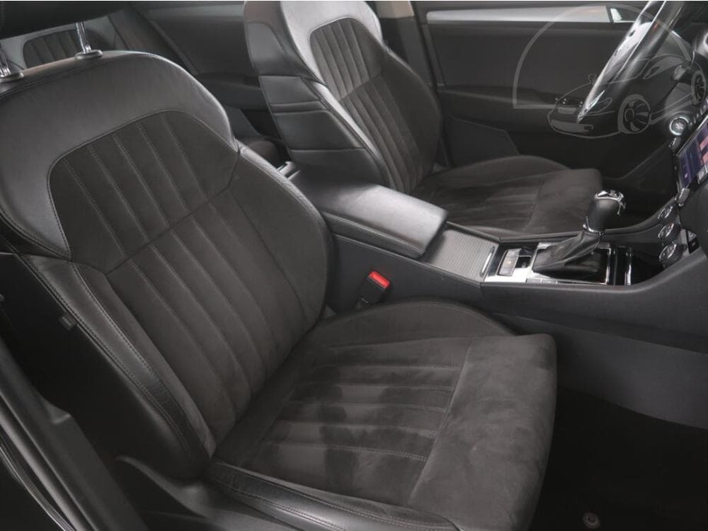 2016 Škoda SUPERB - 9