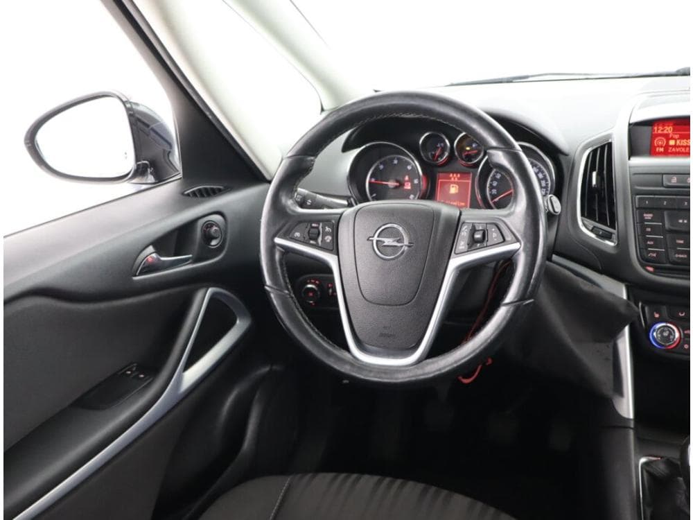2011 Opel ZAFIRA - 25