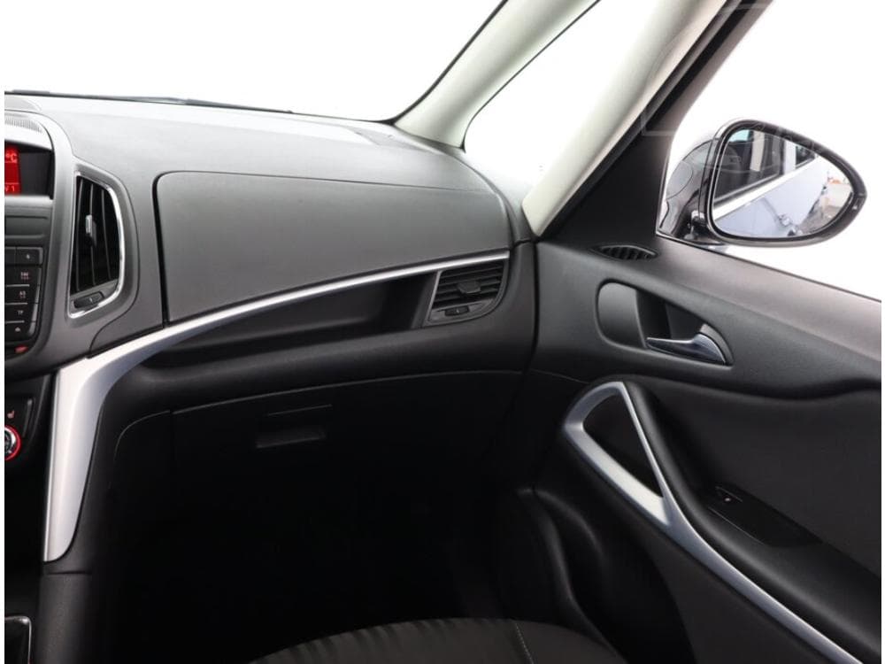 2011 Opel ZAFIRA - 29