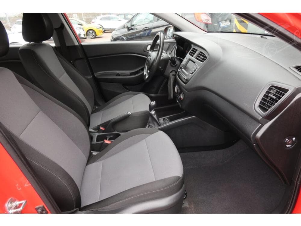 2019 Hyundai i20 - 9