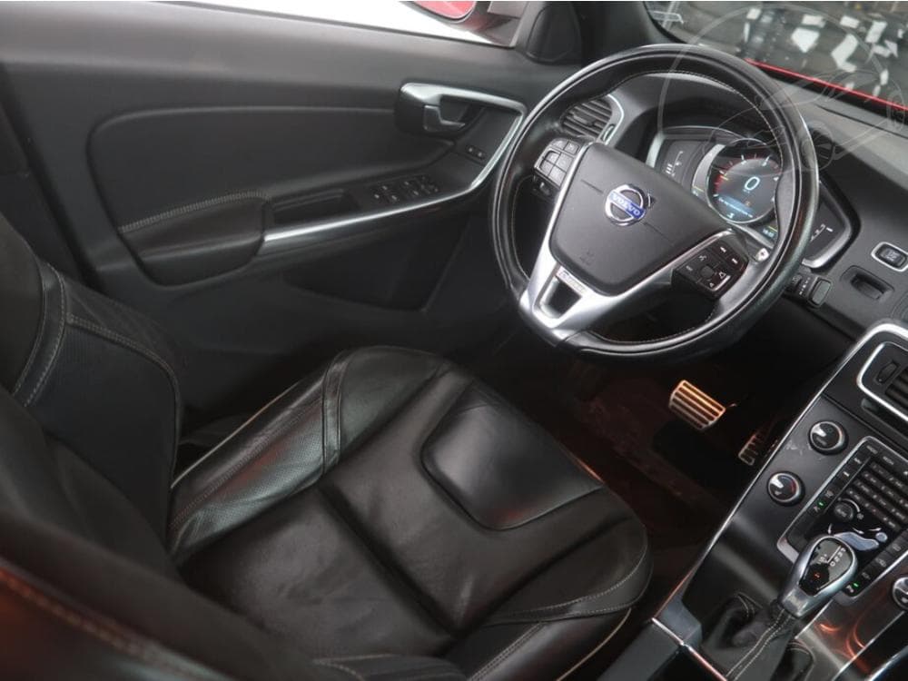 2015 Volvo S60 - 25