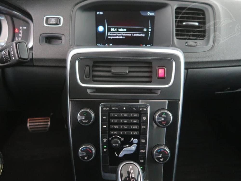 2015 Volvo S60 - 45