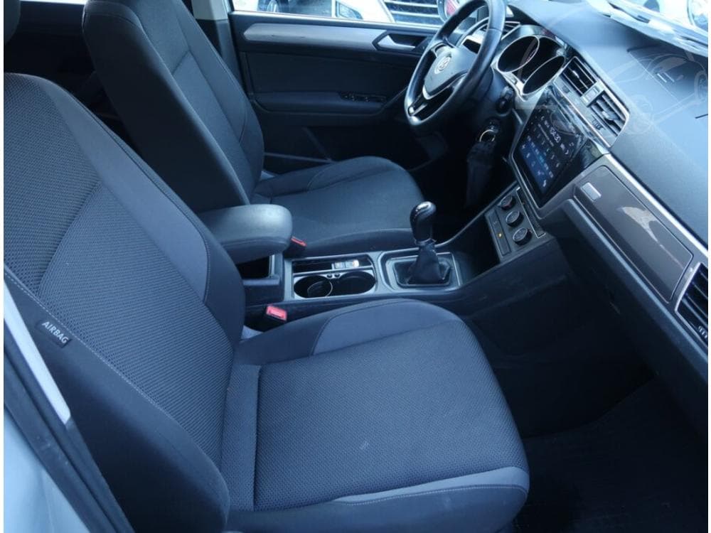 2019 Volkswagen TOURAN - 26