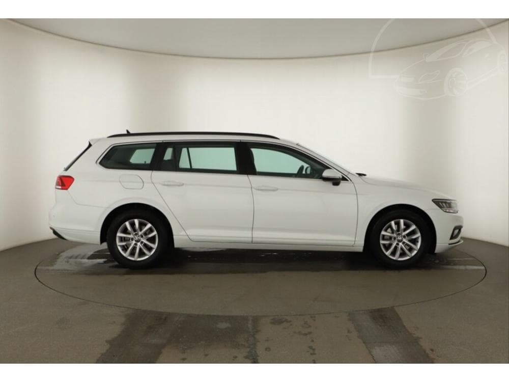 2021 Volkswagen PASSAT - 2