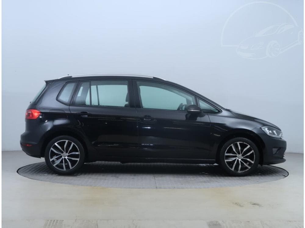 2016 Volkswagen GOLF - 26