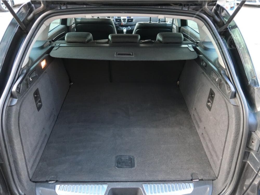 2010 Renault LAGUNA - 13