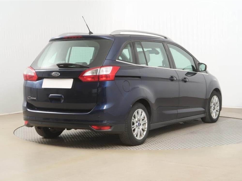 2011 Ford C-MAX - 17