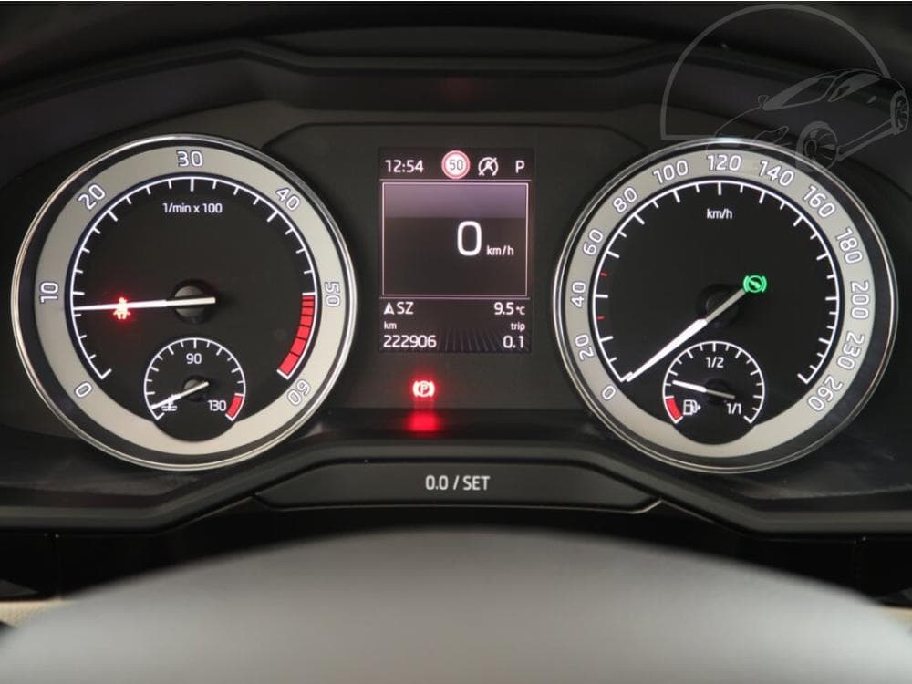 2016 Škoda SUPERB - 31
