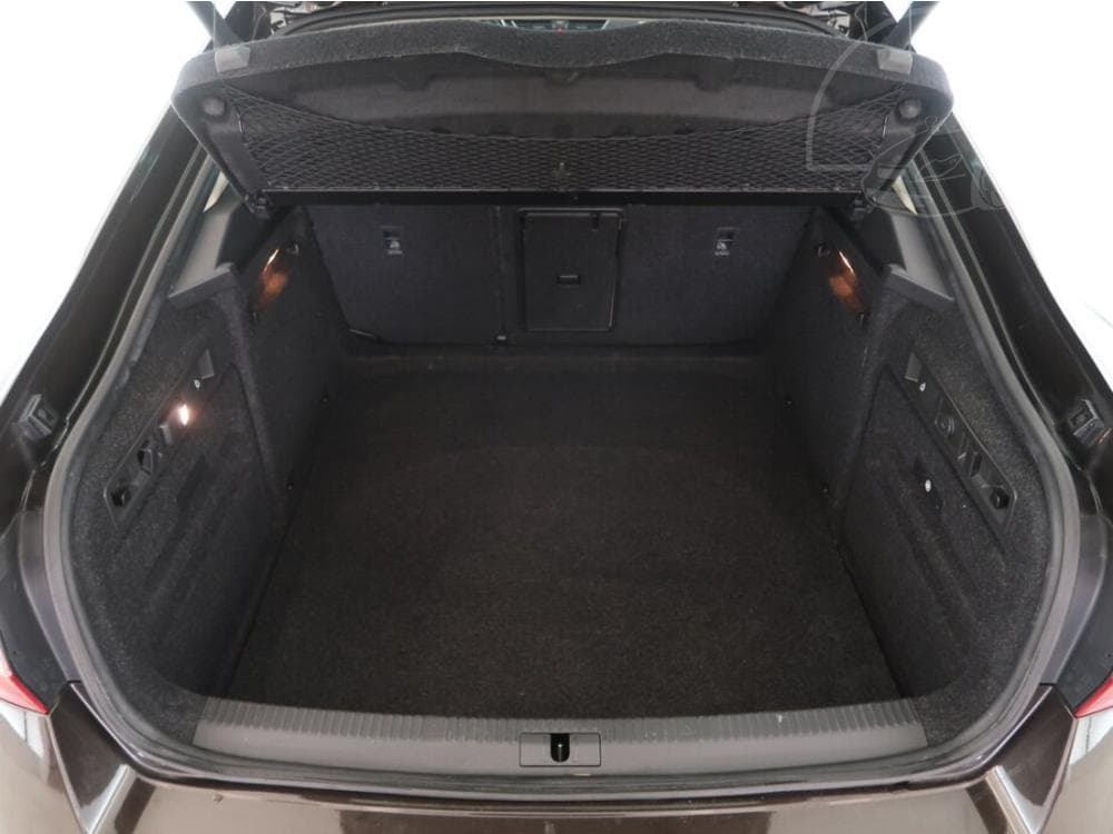2016 Škoda SUPERB - 40