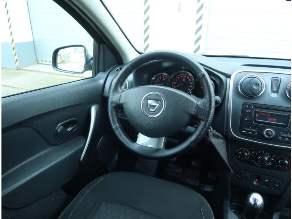2016 Dacia SANDERO - 25