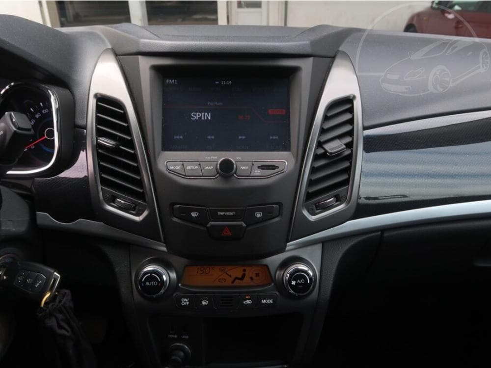 2017 SsangYong KORANDO - 12