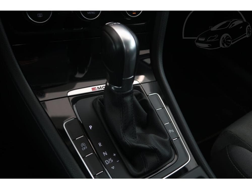 2019 Volkswagen GOLF - 43