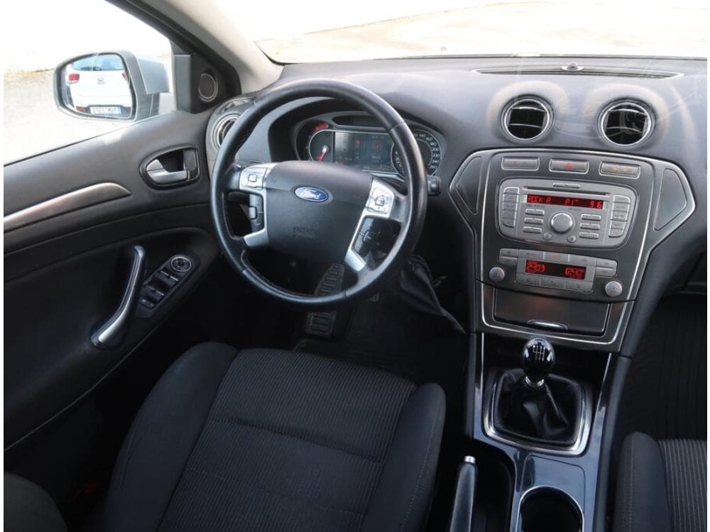 2009 Ford MONDEO - 25