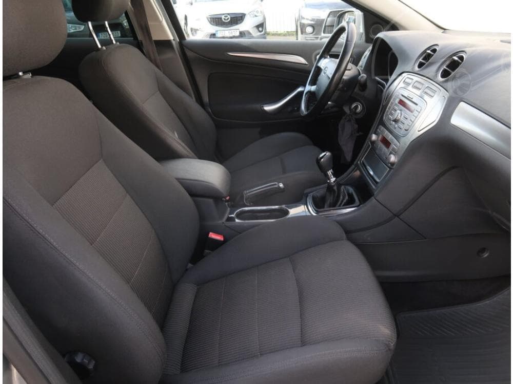 2009 Ford MONDEO - 33