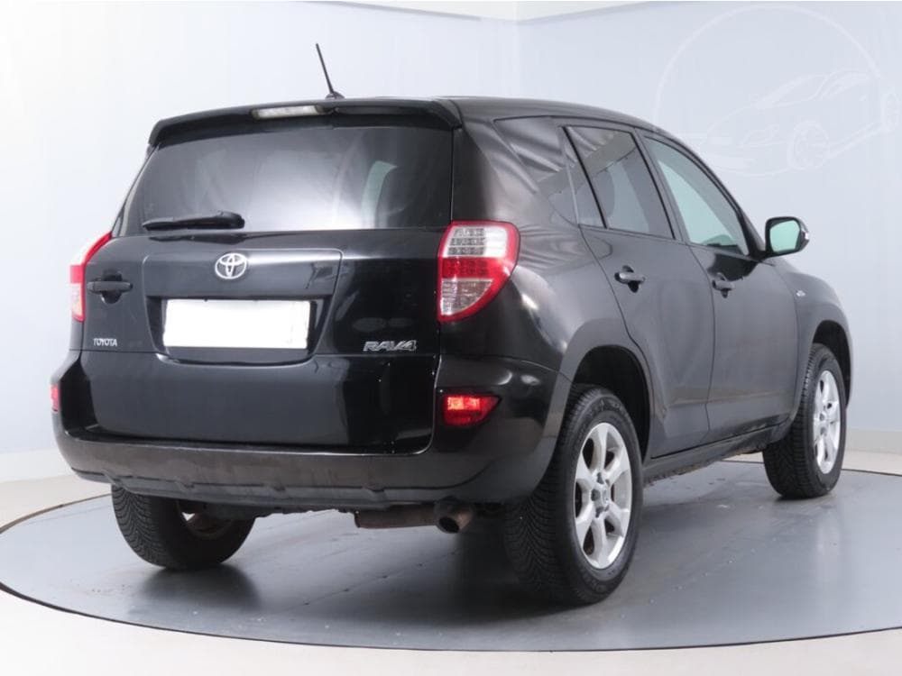 2011 Toyota RAV4 - 9