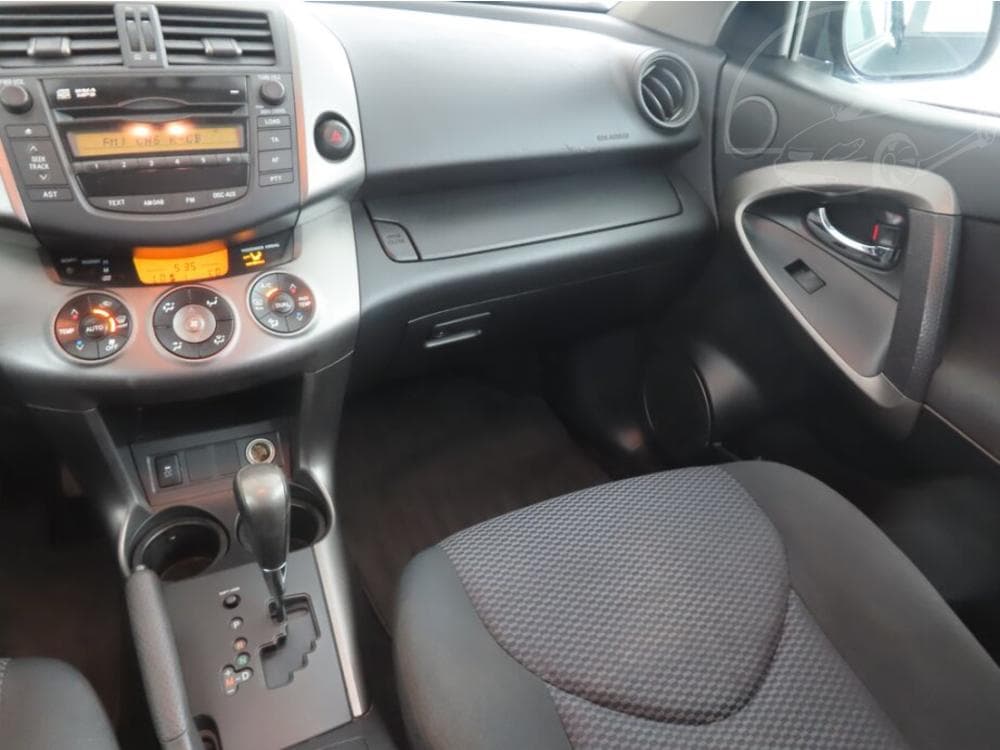 2011 Toyota RAV4 - 15