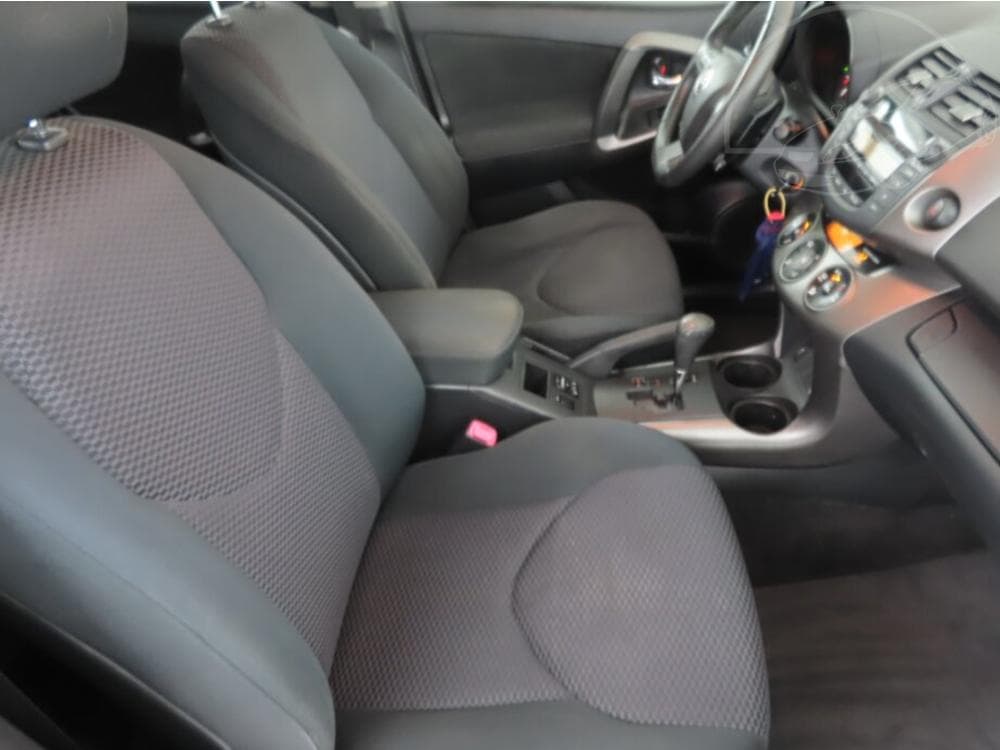 2011 Toyota RAV4 - 17