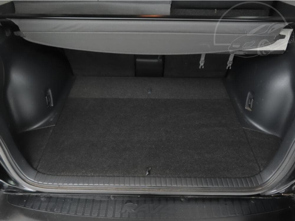 2011 Toyota RAV4 - 27