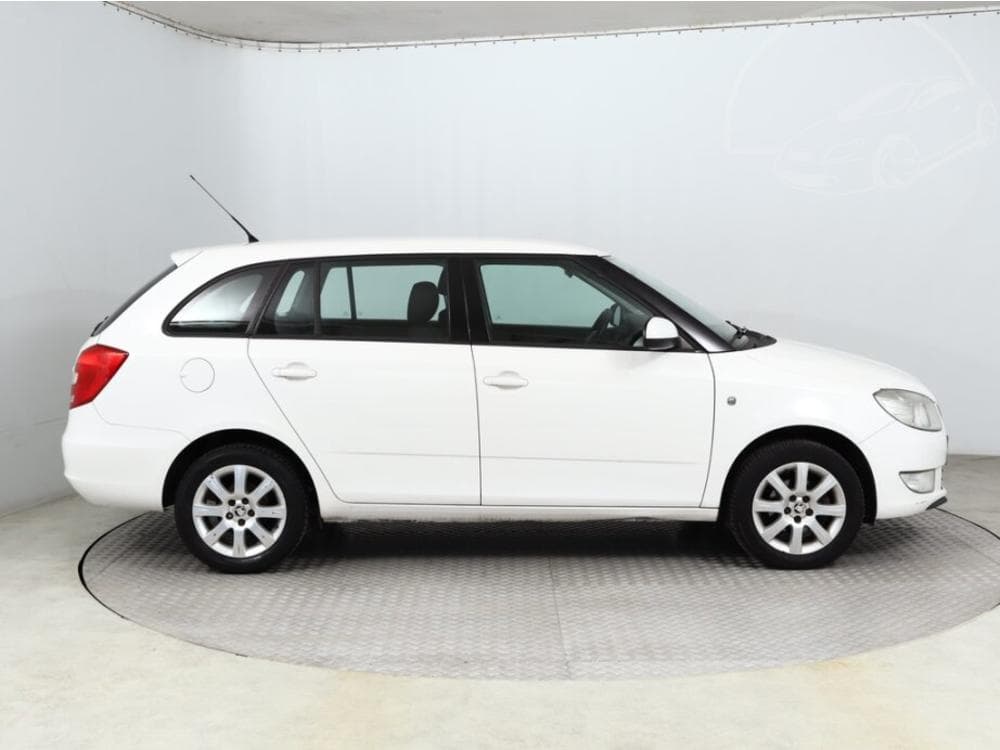 2013 Škoda FABIA - 21