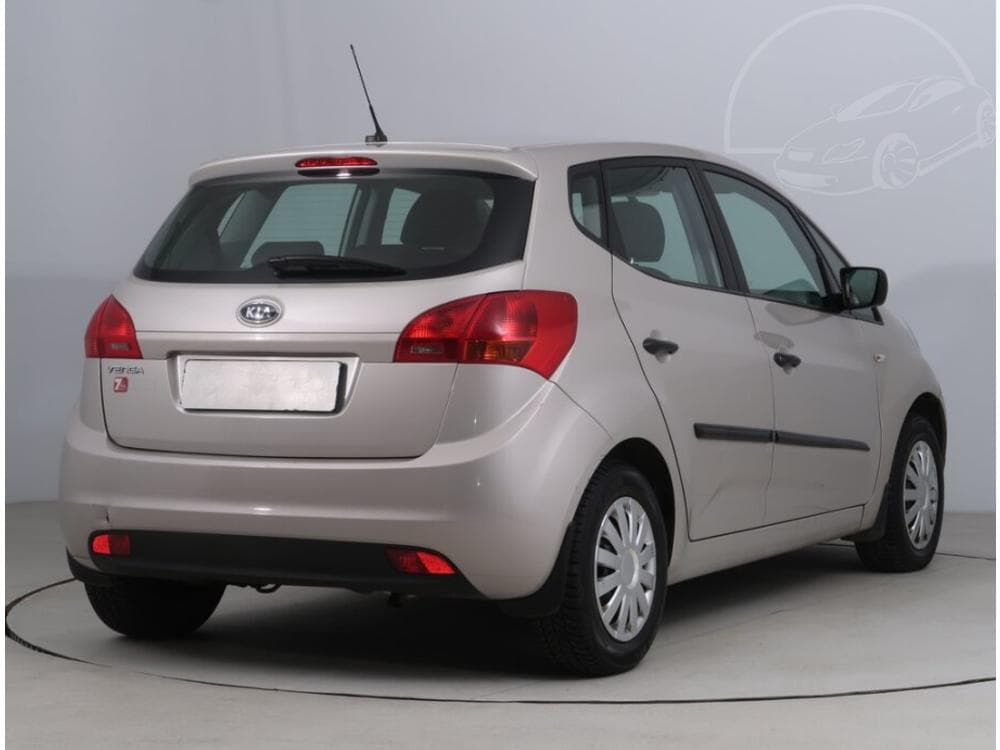 2010 Kia VENGA - 17