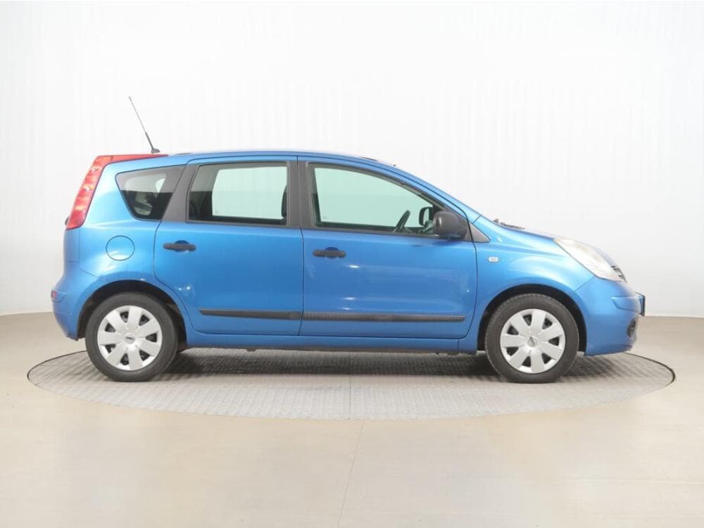 2010 Nissan NOTE - 6