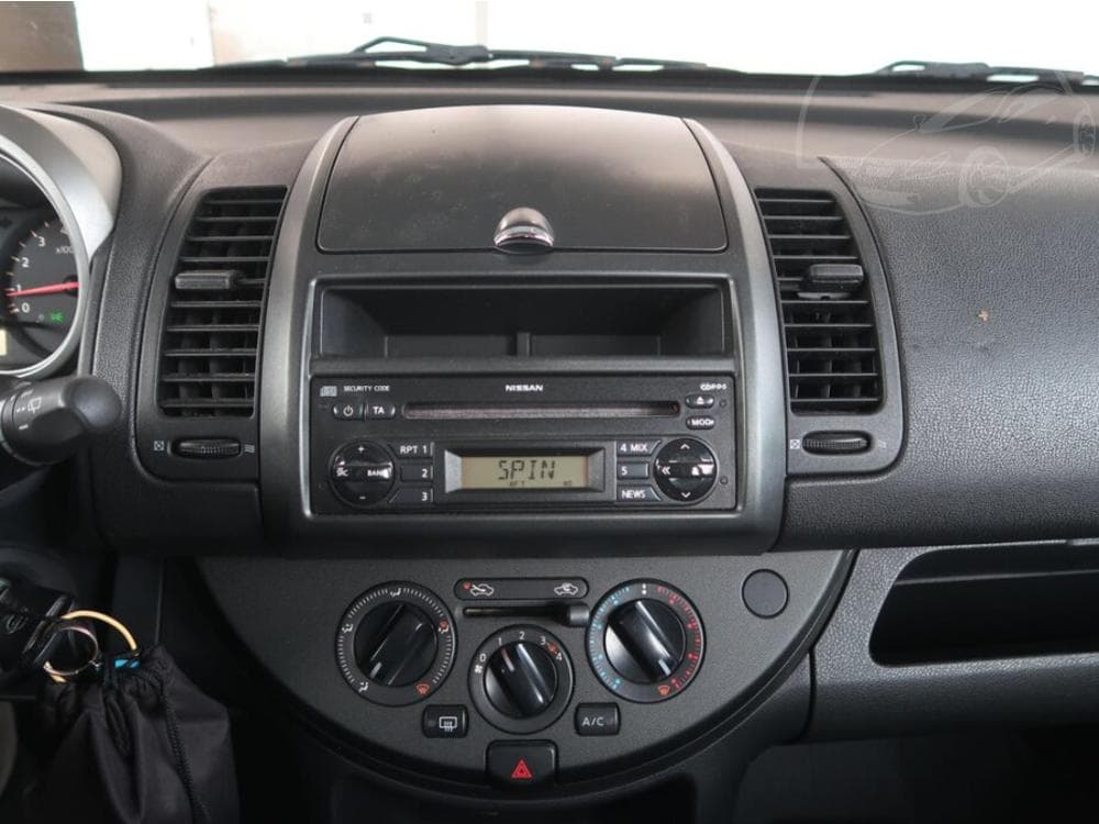 2010 Nissan NOTE - 12