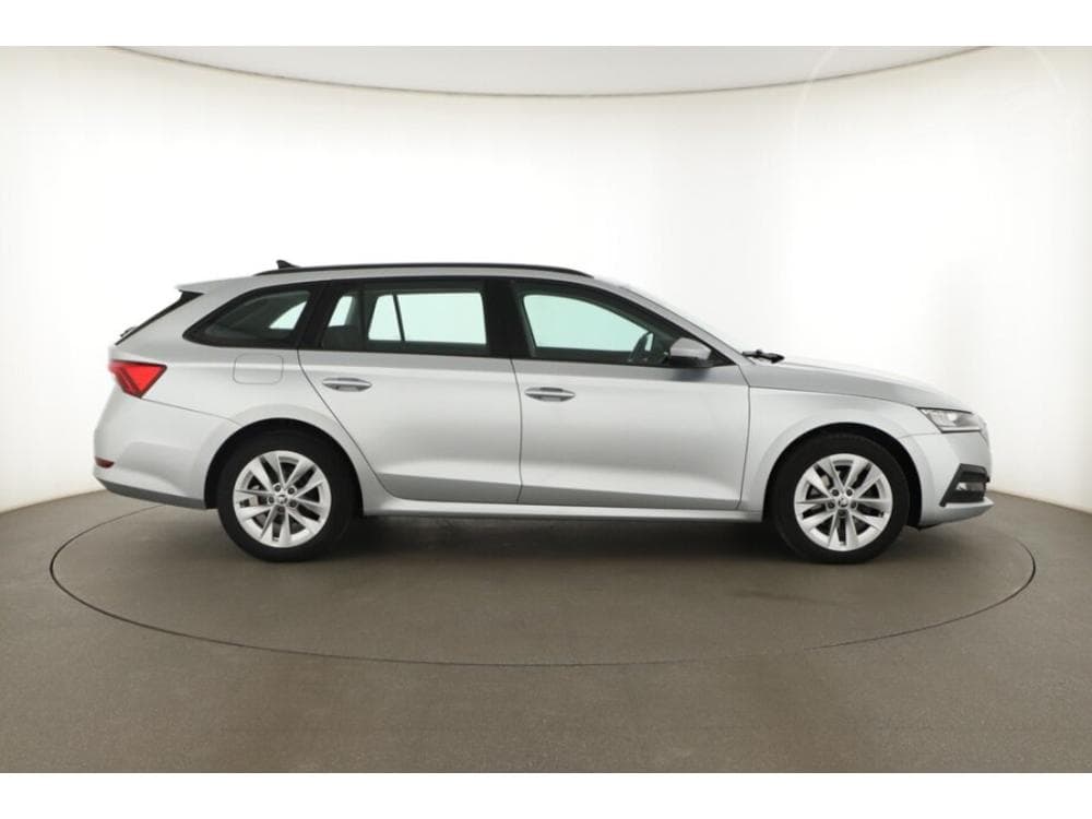2020 Škoda OCTAVIA - 16