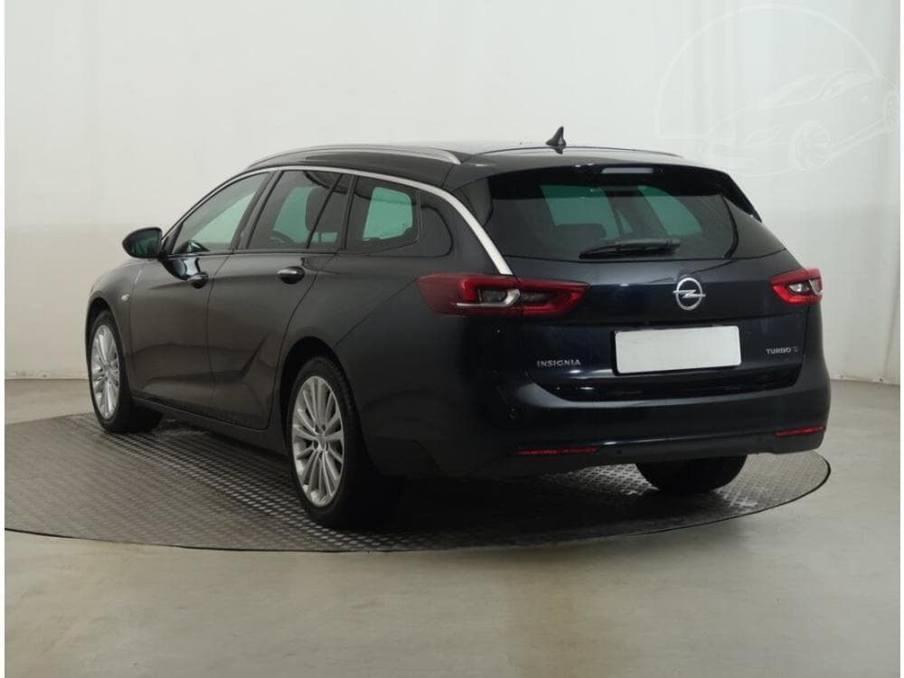 2018 Opel INSIGNIA - 10