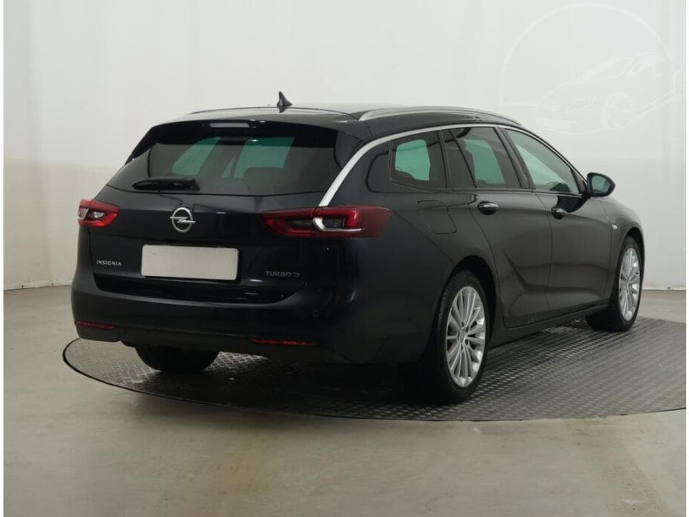2018 Opel INSIGNIA - 13