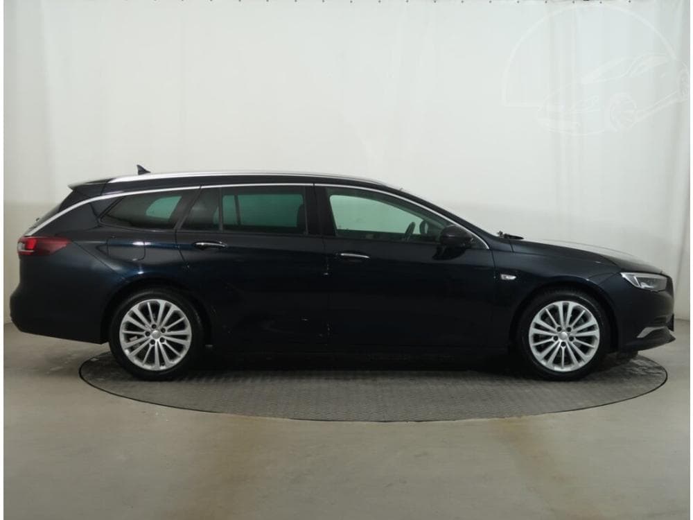 2018 Opel INSIGNIA - 16