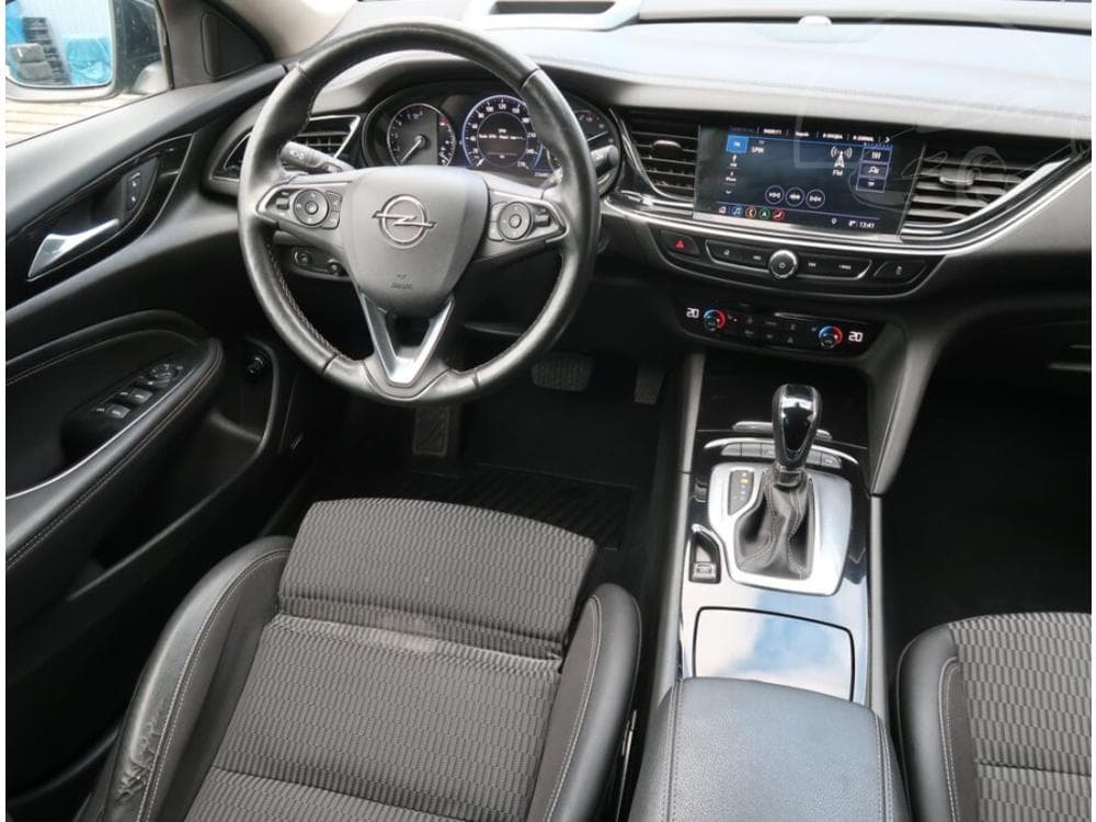 2018 Opel INSIGNIA - 19