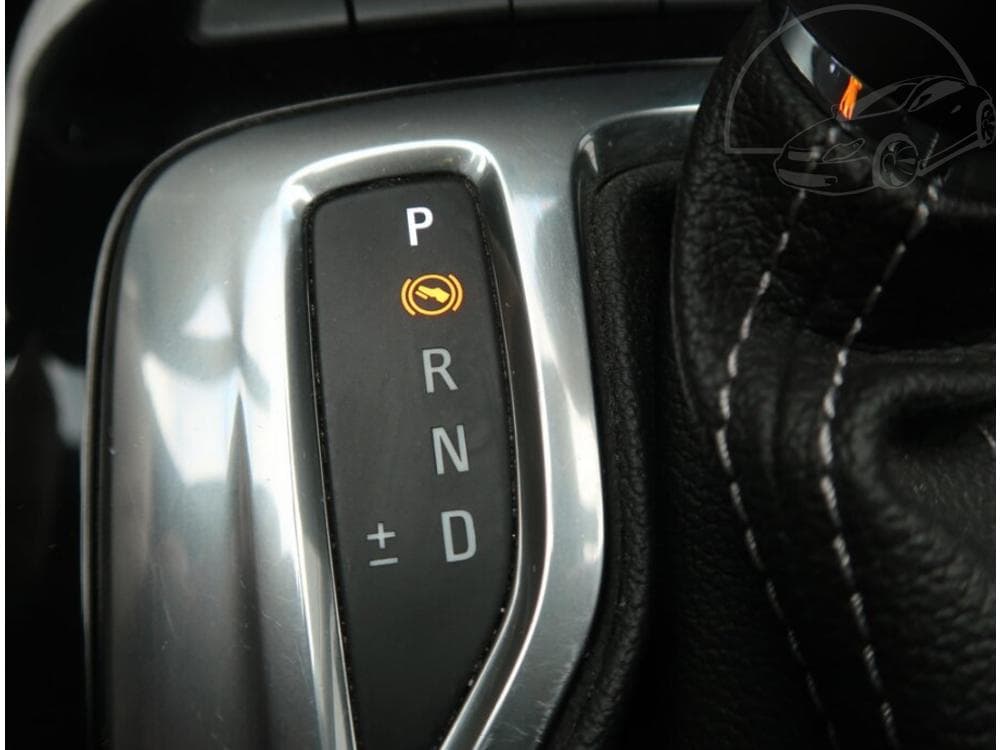 2018 Opel INSIGNIA - 34