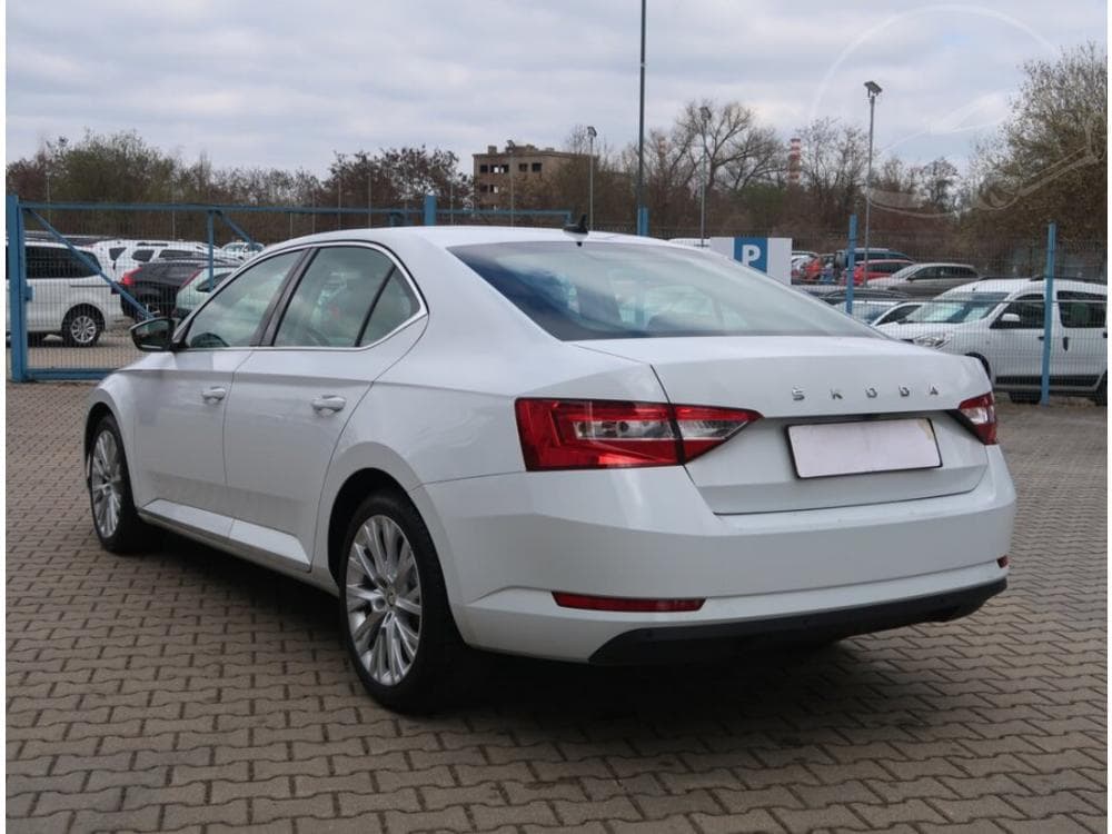 2022 Škoda SUPERB - 7