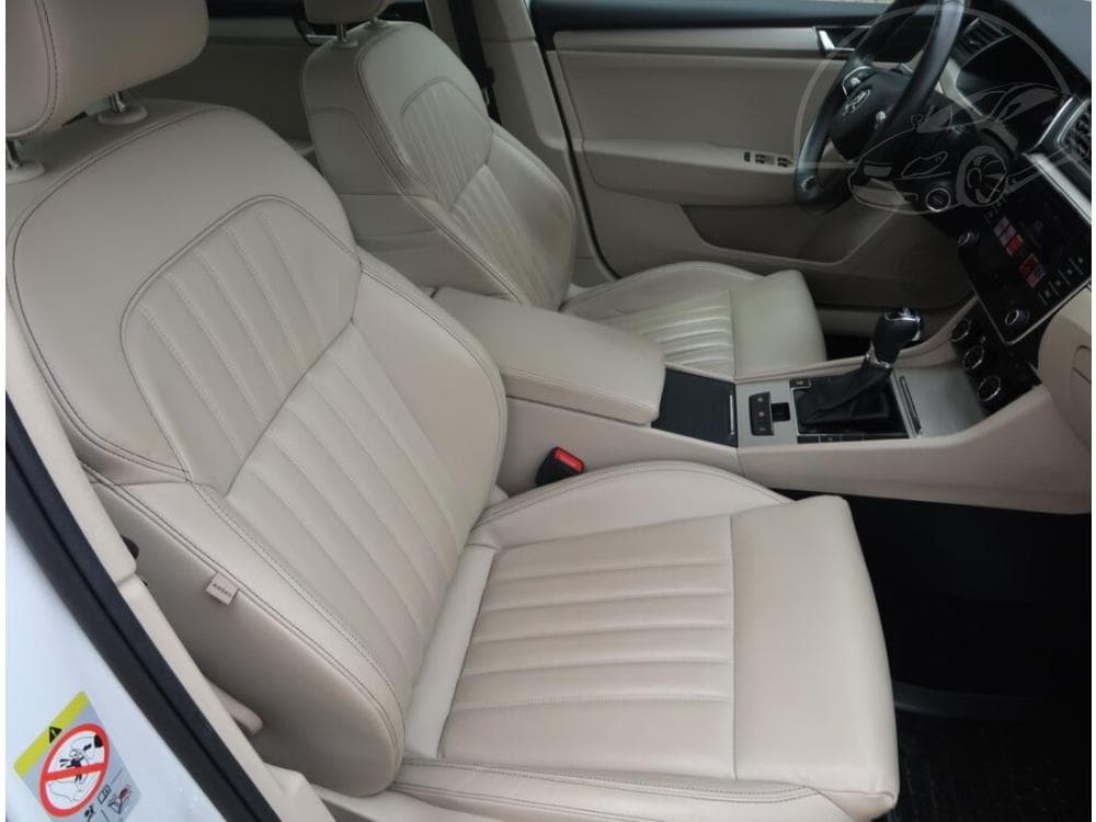 2022 Škoda SUPERB - 17