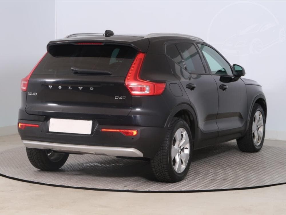 2018 Volvo XC40 - 13