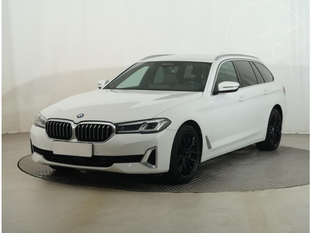 2020 BMW 5-SERIES - 5